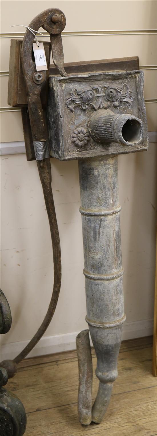 A lead pump W. approx. 35cm
